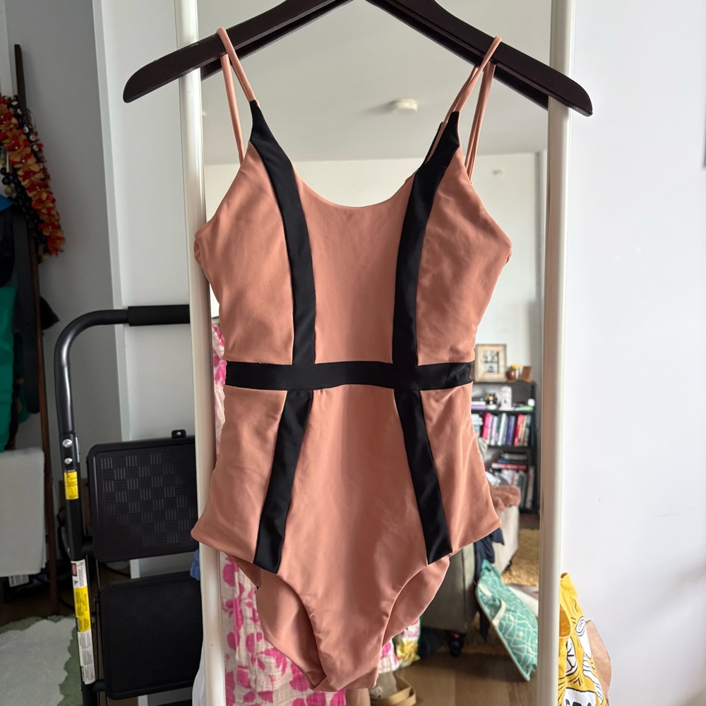 Issa de'mar Women's One Piece Swimsuit in Peach and Black